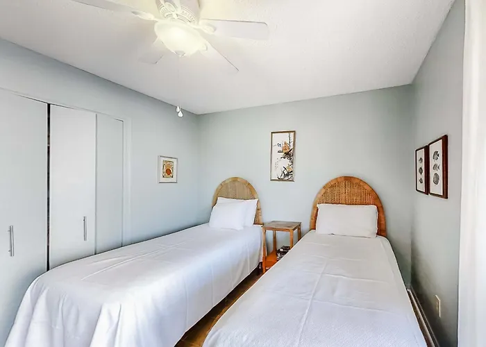 Cheerful With Shared Pool Pier And Access Holiday home Gulf Shores